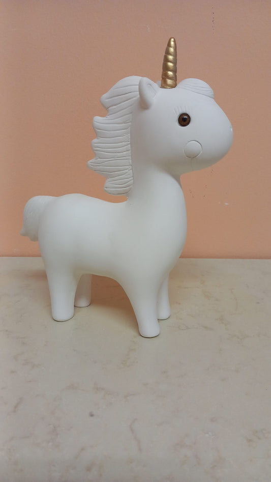 UNICORNIO DE PIE 24CM